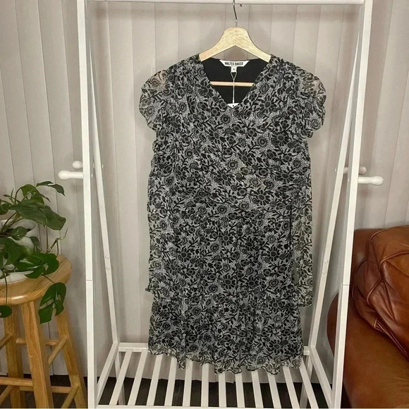 Walter Baker Black Floral Dress - NWT Size 4 - Picture 5 of 8